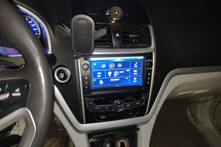 GEELY Emgrand 2016 #15 GEELY Emgrand 2016 car image #15