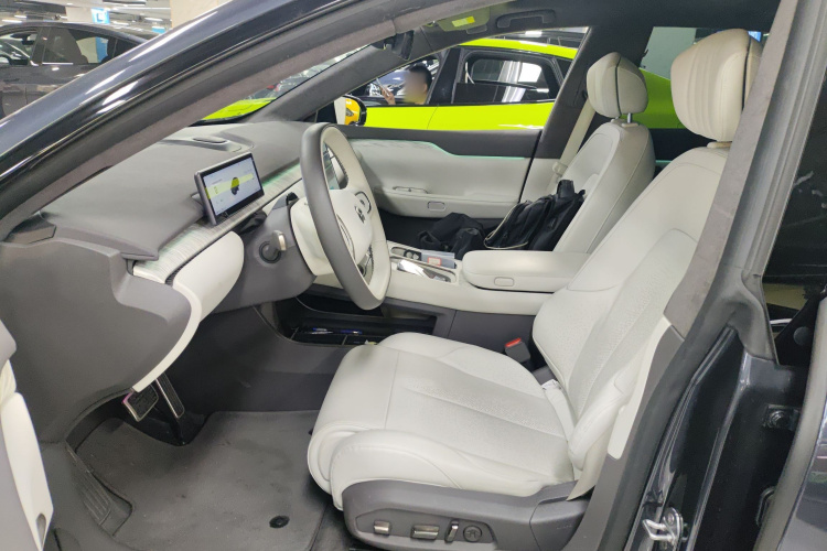 NIO ET7 2023 car image #15