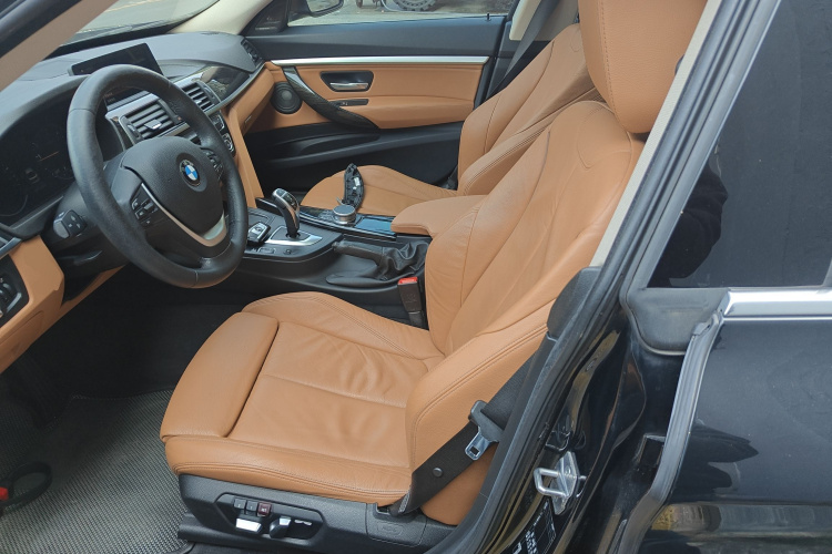 BMW 3 Series GT 2019 car image #15