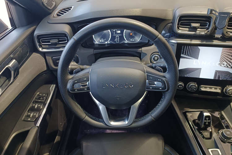 Lynk & Co 03 New Energy 2021 #15 Lynk & Co 03 New Energy 2021 car image #15
