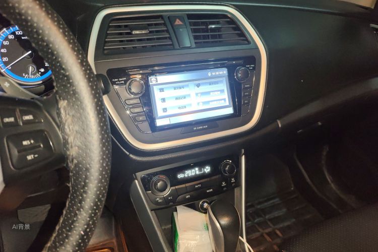 Suzuki S-Cross 2017 صورة سيارة #15