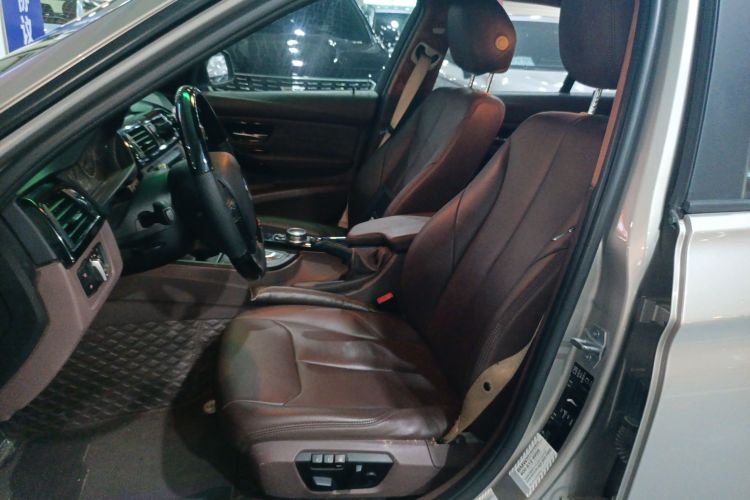 BMW 3 Series 2014 car image #15