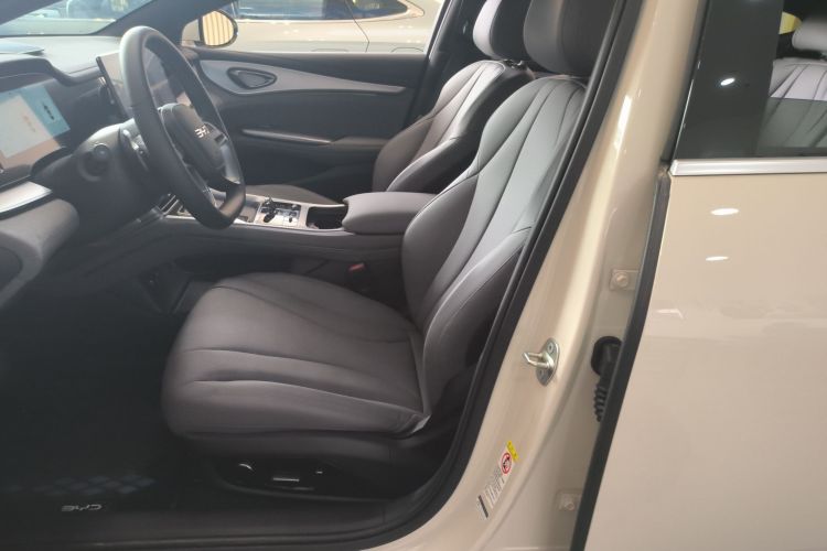 BYD Seal 07 DM-i 2025 car image #15