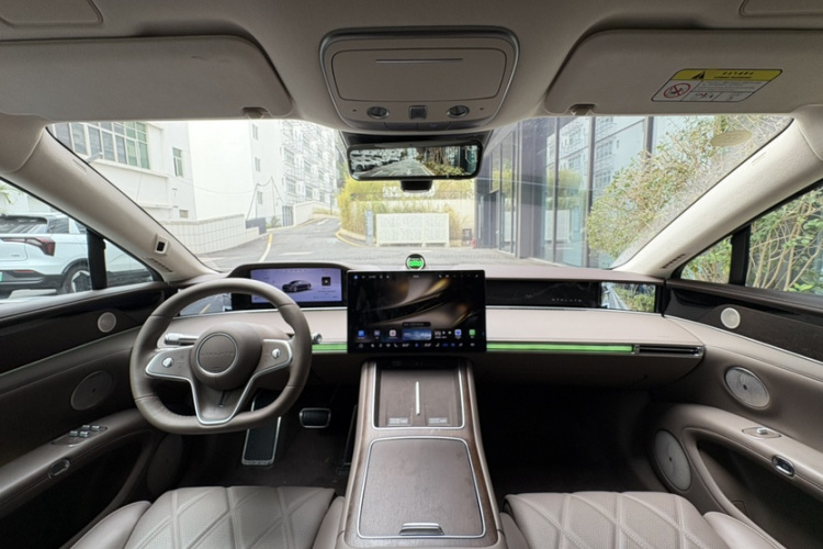 HongQi 2025 car image #15