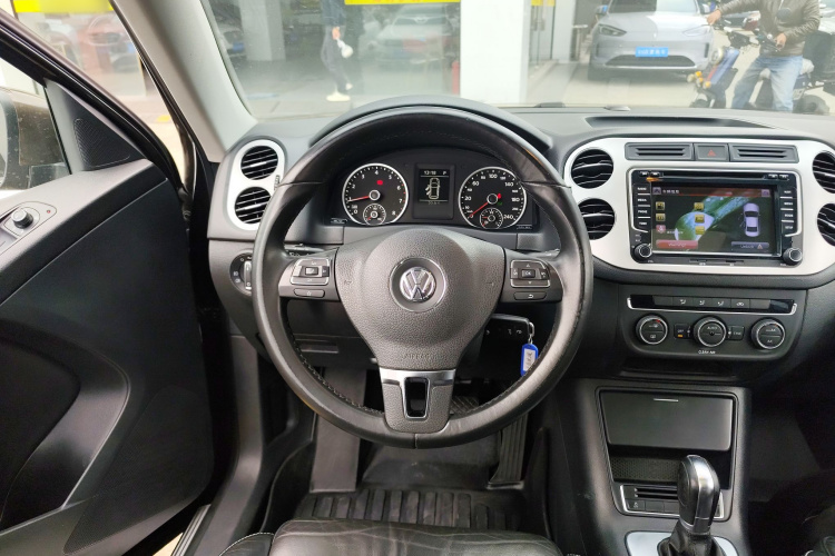 Volkswagen Tiguan 2017 #15 Volkswagen Tiguan 2017 car image #15