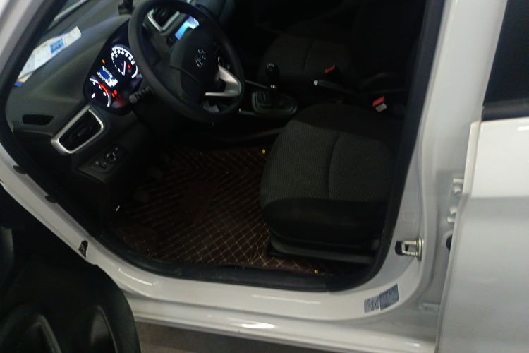 Hyundai Reina 2019 car image #15