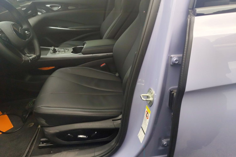 BYD Seal 2025 car image #15