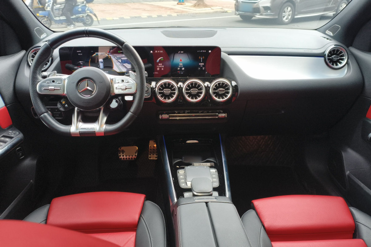 Mercedes-Benz GLA AMG 2023 #15 Mercedes-Benz GLA AMG 2023 car image #15