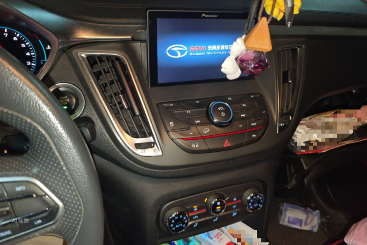 Soueast DX7 2017 #15 Soueast DX7 2017 car image #15