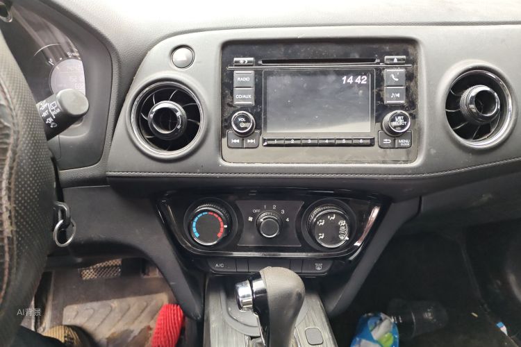 Honda XR-V 2015 #15 Honda XR-V 2015 car image #15