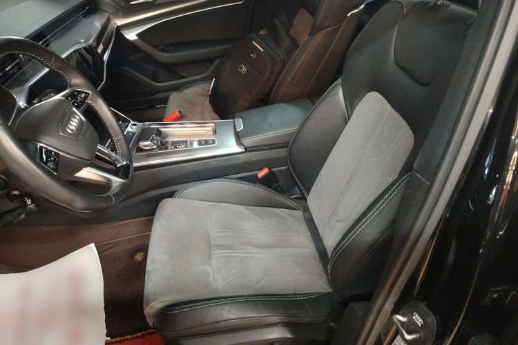 Audi A6L New Energy 2020 #15 Audi A6L New Energy 2020 car image #15