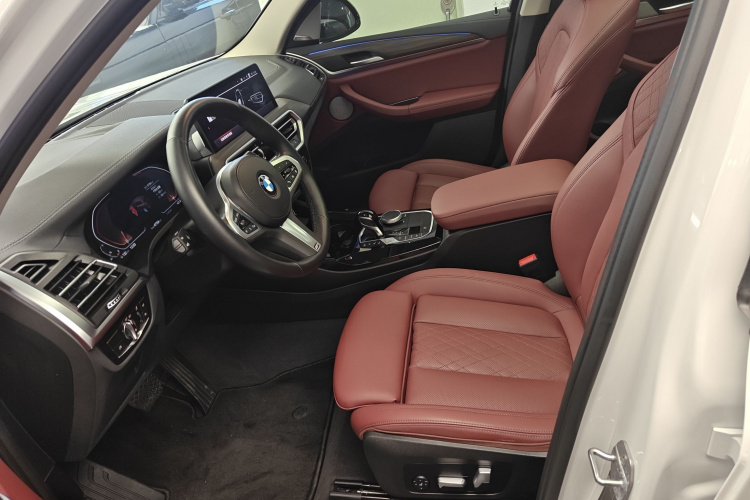 BMW X3 2022 car image #15