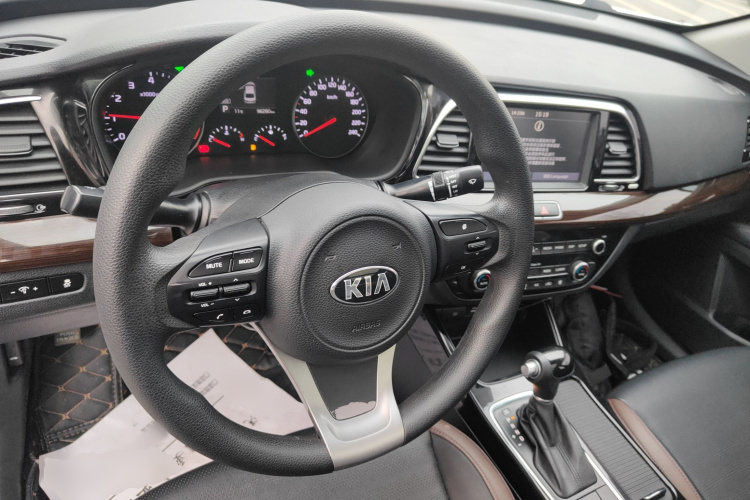 Kia K5 2017 изображение автомобиля #15