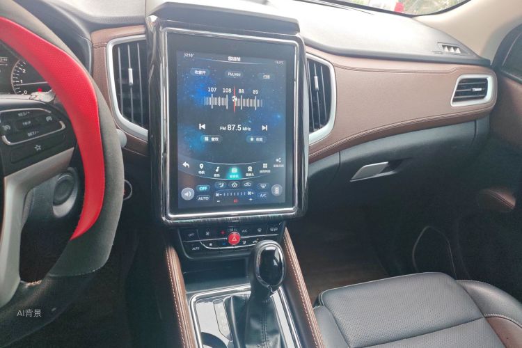 SWM X7 2018 изображение автомобиля #15