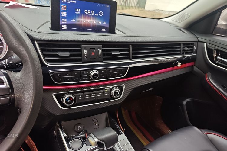 Forthing JOYEAR X5 2018 #15 Forthing JOYEAR X5 2018 car image #15