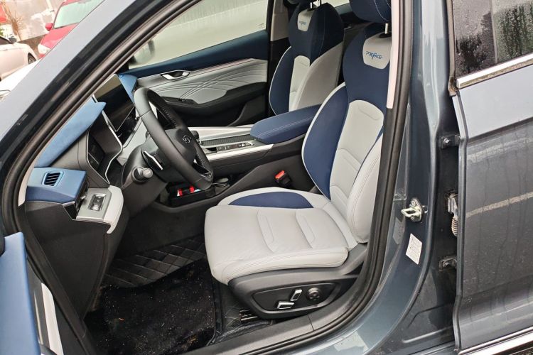 Preface 2023 #15 Preface 2023 immagine di auto #15