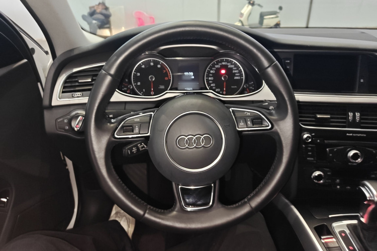 Audi A4L 2015 car image #15