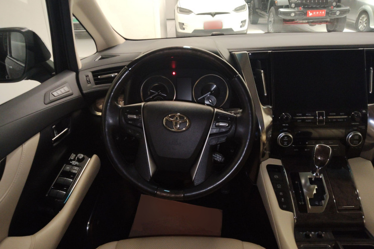 Toyota Vellfire 2022 #15 Toyota Vellfire 2022 صورة سيارة #15