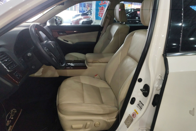 丰田 皇冠 2015 汽车图片 #15