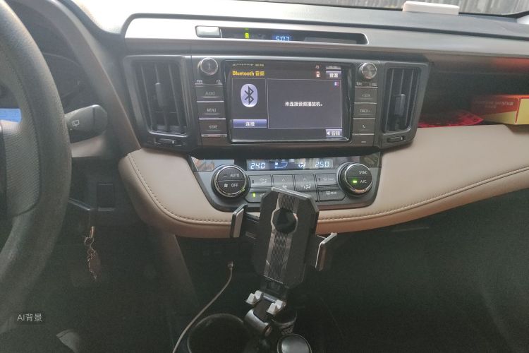 Toyota RAV4 2015 car image #15