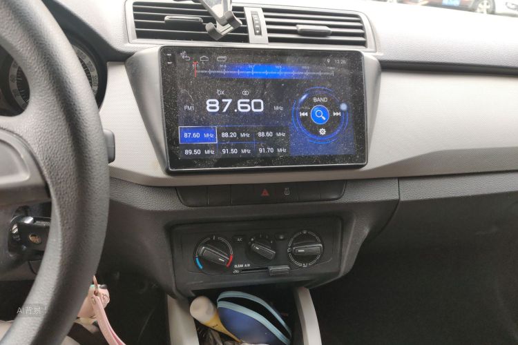 Skoda Fabia 2017 immagine di auto #15