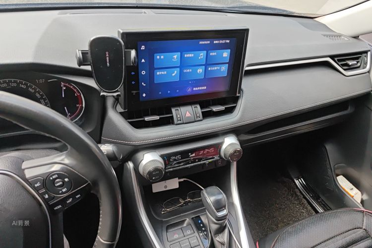 Toyota RAV4 2021 car image #15