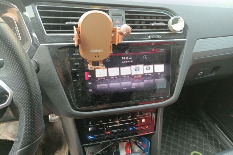 Volkswagen Tiguan X 2021 #15 Volkswagen Tiguan X 2021 صورة سيارة #15