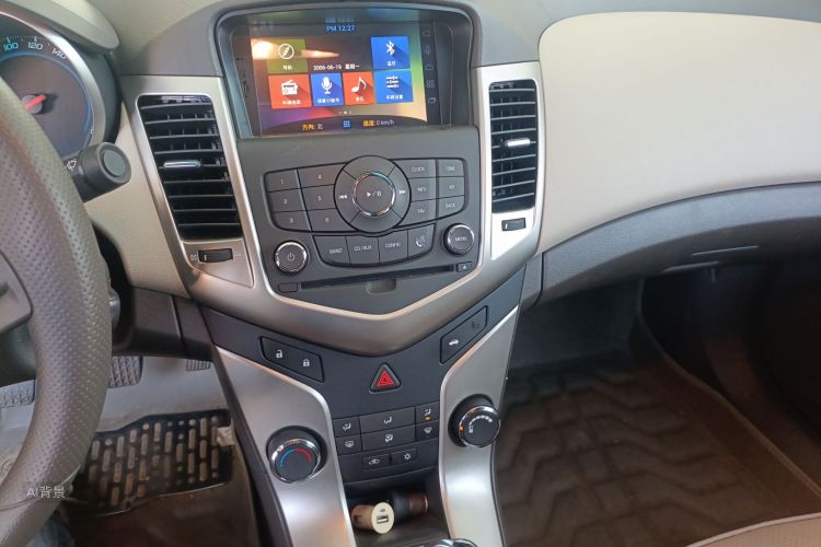 Chevrolet Cruze 2015 immagine di auto #15