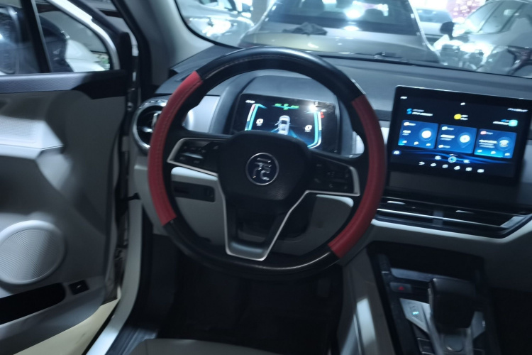 BYD Yuan Pro 2023 car image #15