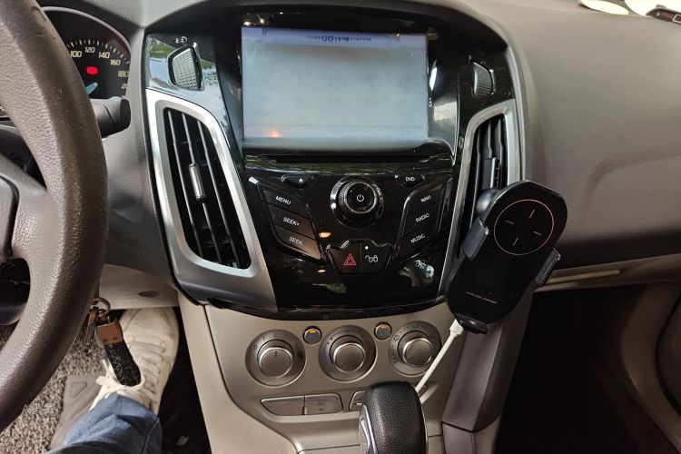 Ford Focus 2013 car image #15