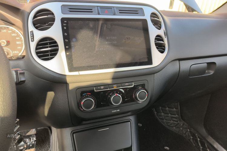 Volkswagen Tiguan 2018 #15 Volkswagen Tiguan 2018 car image #15