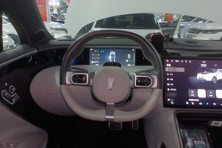 Avatr 11 2023 #15 Avatr 11 2023 car image #15