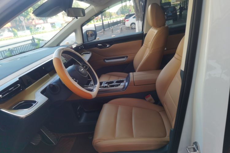 GAC Trumpchi E8 New Energy 2023 car image #15