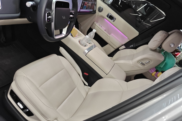 Li L7 2023 #15 Li L7 2023 car image #15