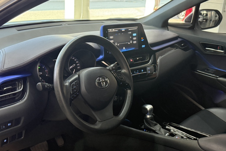 Toyota 2020 car image #15