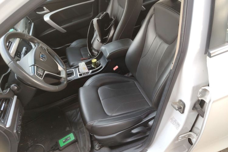 Emgrand 2017 #15 Emgrand 2017 car image #15