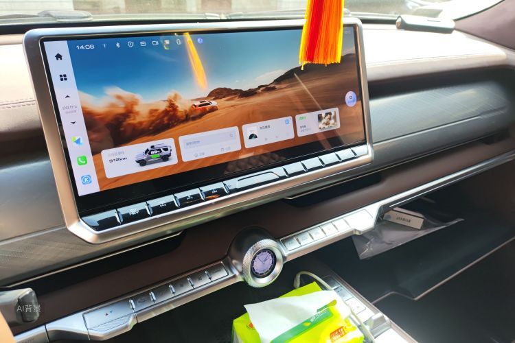 Tank 700 New Energy 2024 #15 Tank 700 New Energy 2024 car image #15