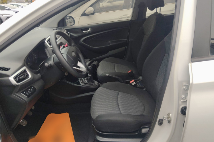 Hyundai Reina 2020 car image #15