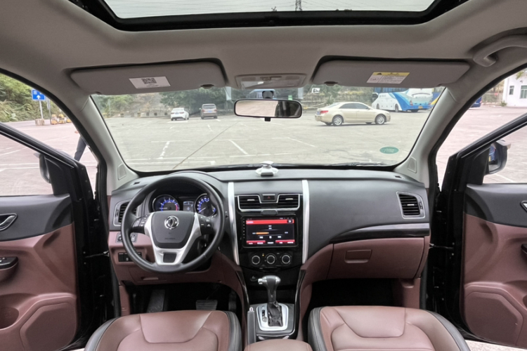 Forthing SX6 2017 car image #15