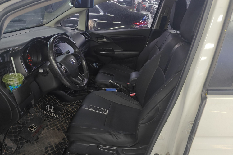 Honda Fit 2018 #15 Honda Fit 2018 car image #15