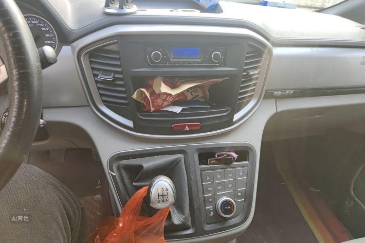 JAC 2019 #15 JAC 2019 car image #15