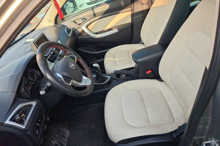 Changan Alsvin V7 2017 car image #15