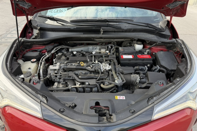Toyota C-HR 2020 car image #15