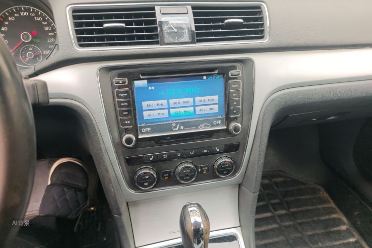 Volkswagen Passat 2014 car image #15