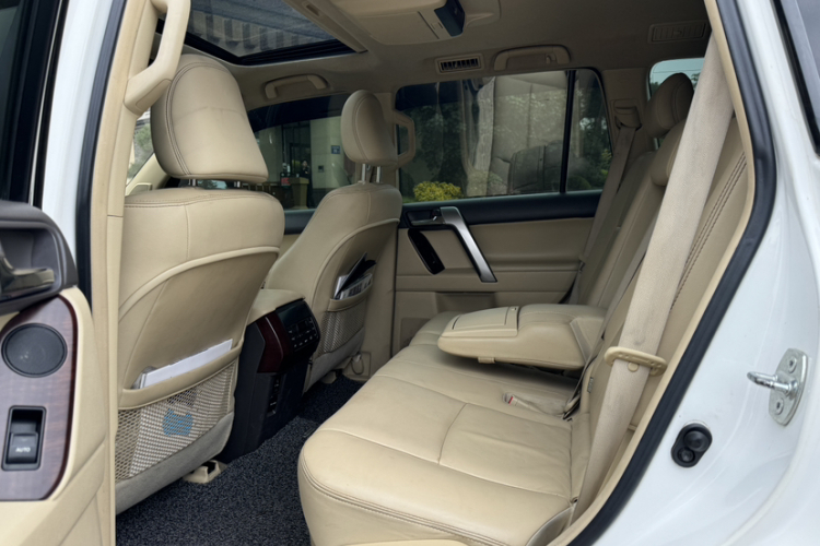 Toyota Land Cruiser Prado 2014 #15 Toyota Land Cruiser Prado 2014 car image #15