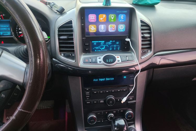 Chevrolet Captiva 2016 car image #15