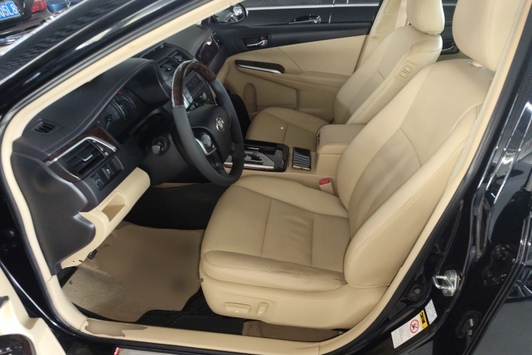 Toyota Camry 2015 صورة سيارة #15