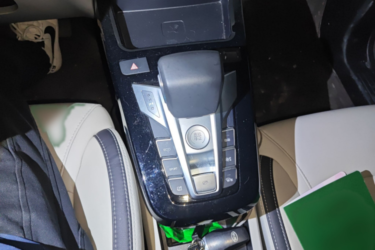 BYD Yuan Pro 2022 immagine di auto #15