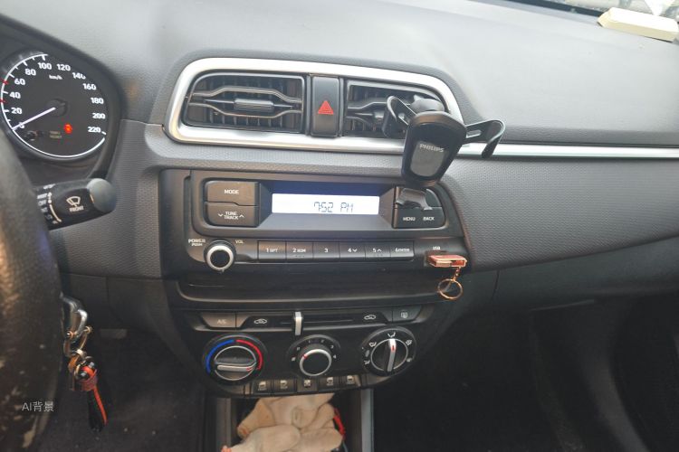 Hyundai Reina 2019 car image #15