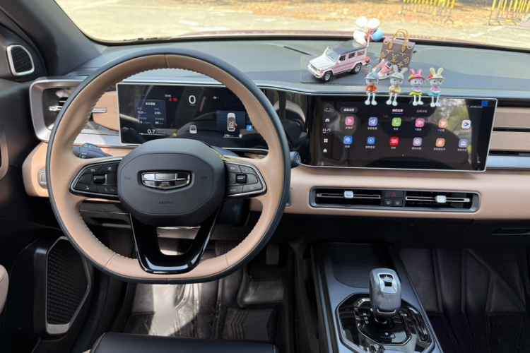 GEELY ICON 2023 صورة سيارة #15